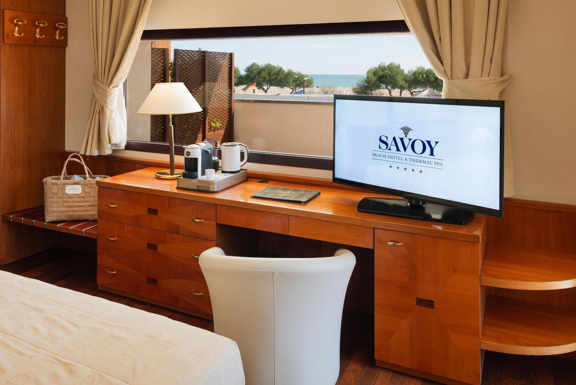 Savoy Beach Hotel & Thermal Spa Μπιμπιόνε Εξωτερικό φωτογραφία A room at Savoy Hotel