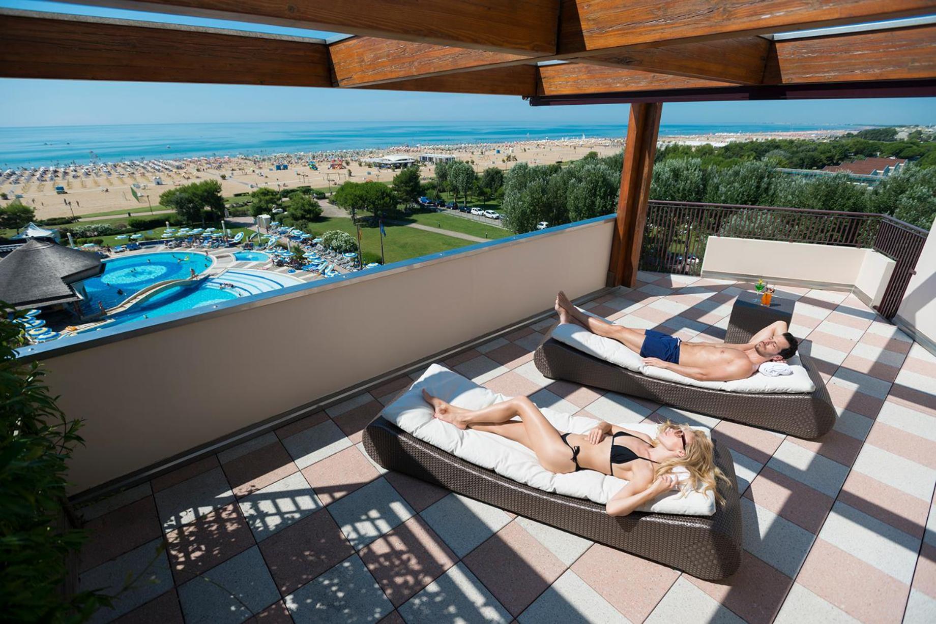 Savoy Beach Hotel & Thermal Spa Μπιμπιόνε Εξωτερικό φωτογραφία Sunny Beach